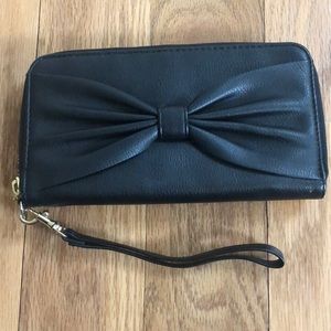 Black Wristlet with phone pocket